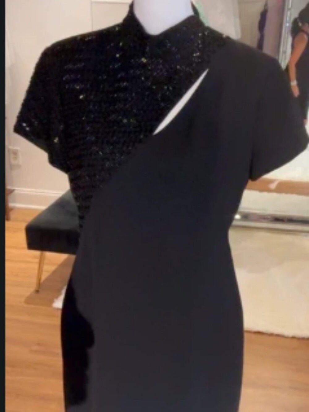 Classic Liz- black beaded size 8P